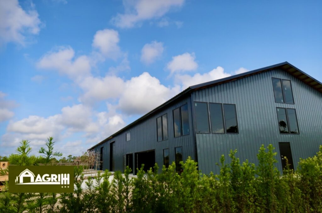 185X50 Custom Barn. Enclosed